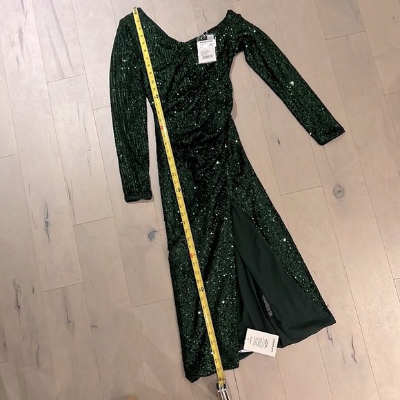 Self-Portrait Off-the-shoulder asymmetric sequinned dress green, UK 6/US 2 - Picture 5 of 9